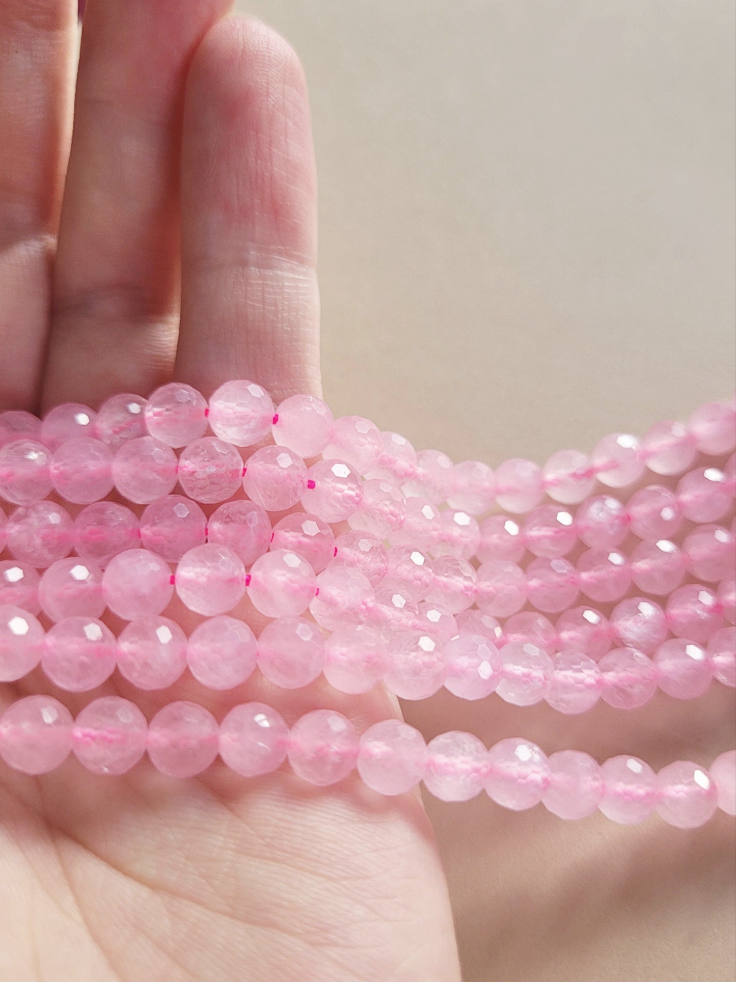 Ruusukvartsi kivihelmi DIY-korujen tekoon