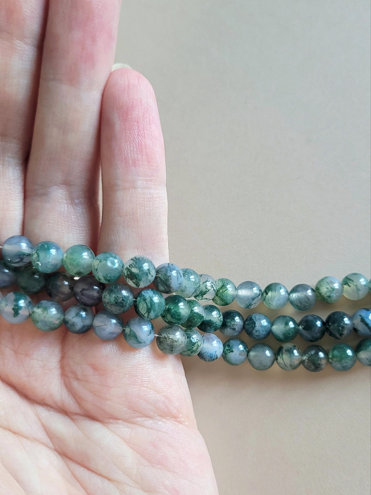 Sammalakaatti kivihelmi DIY-koruihin