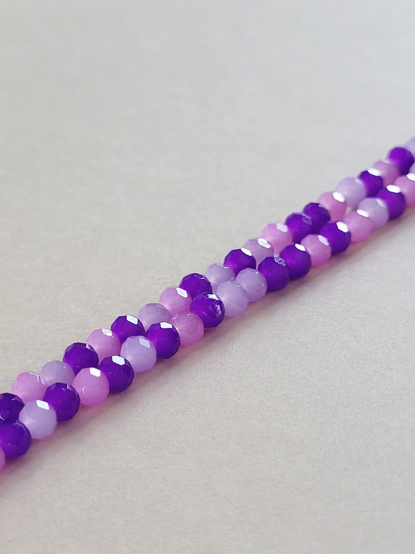 Violetit rondelli lasihelmet