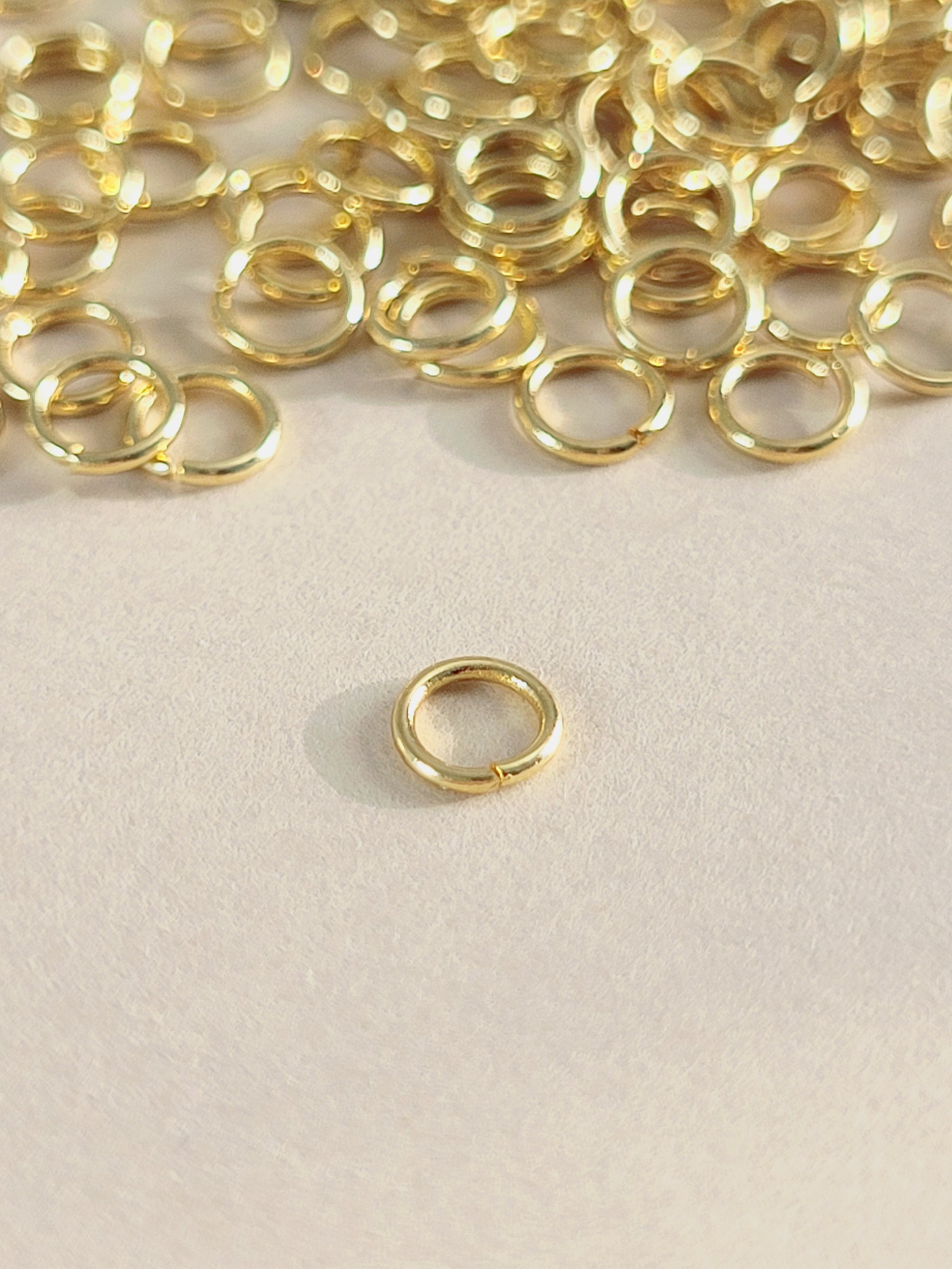 Välirengas kullattu kirurginteräs korujen tekoon