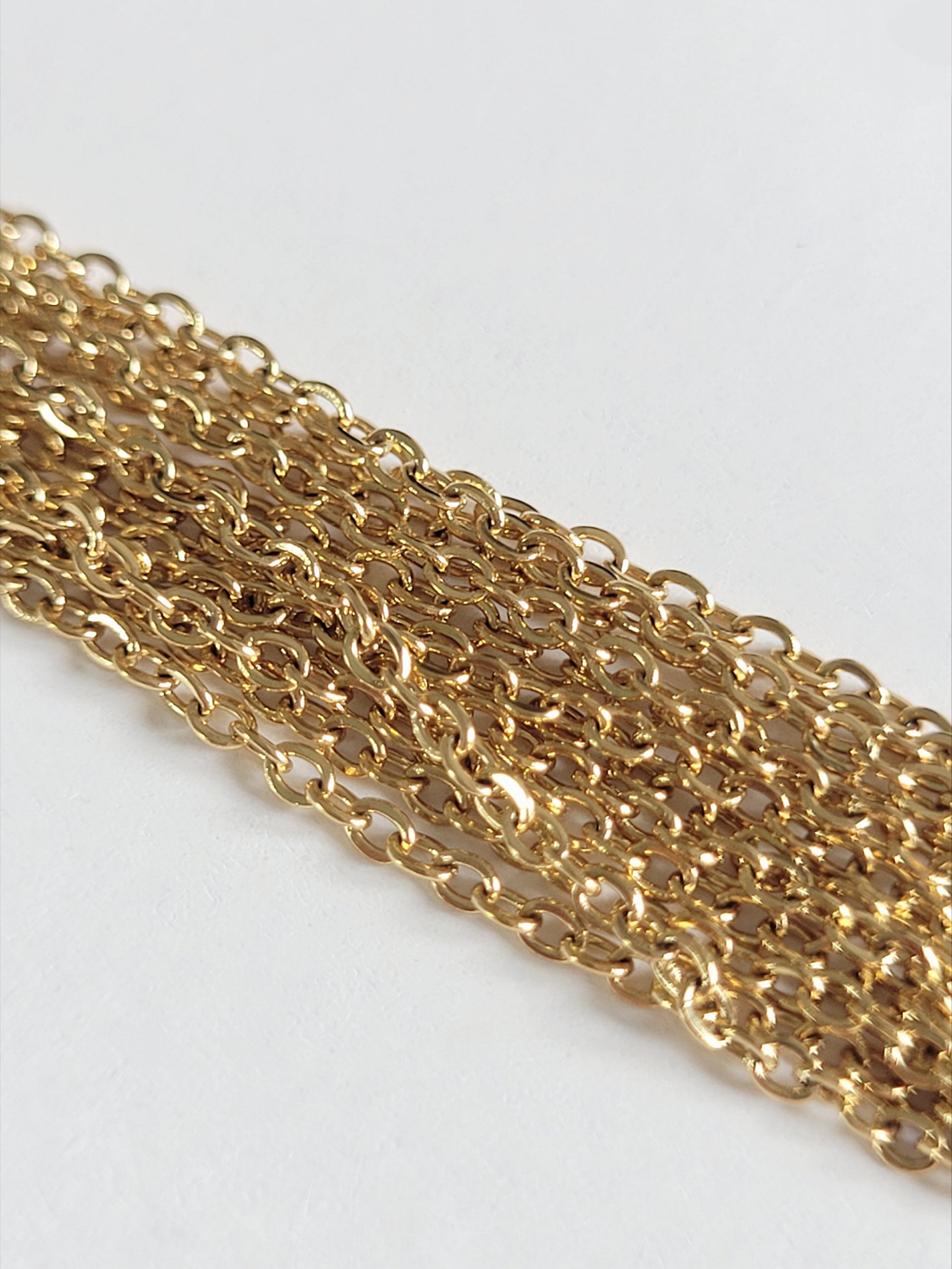 Kullan värinen koruketju DIY-koruihin