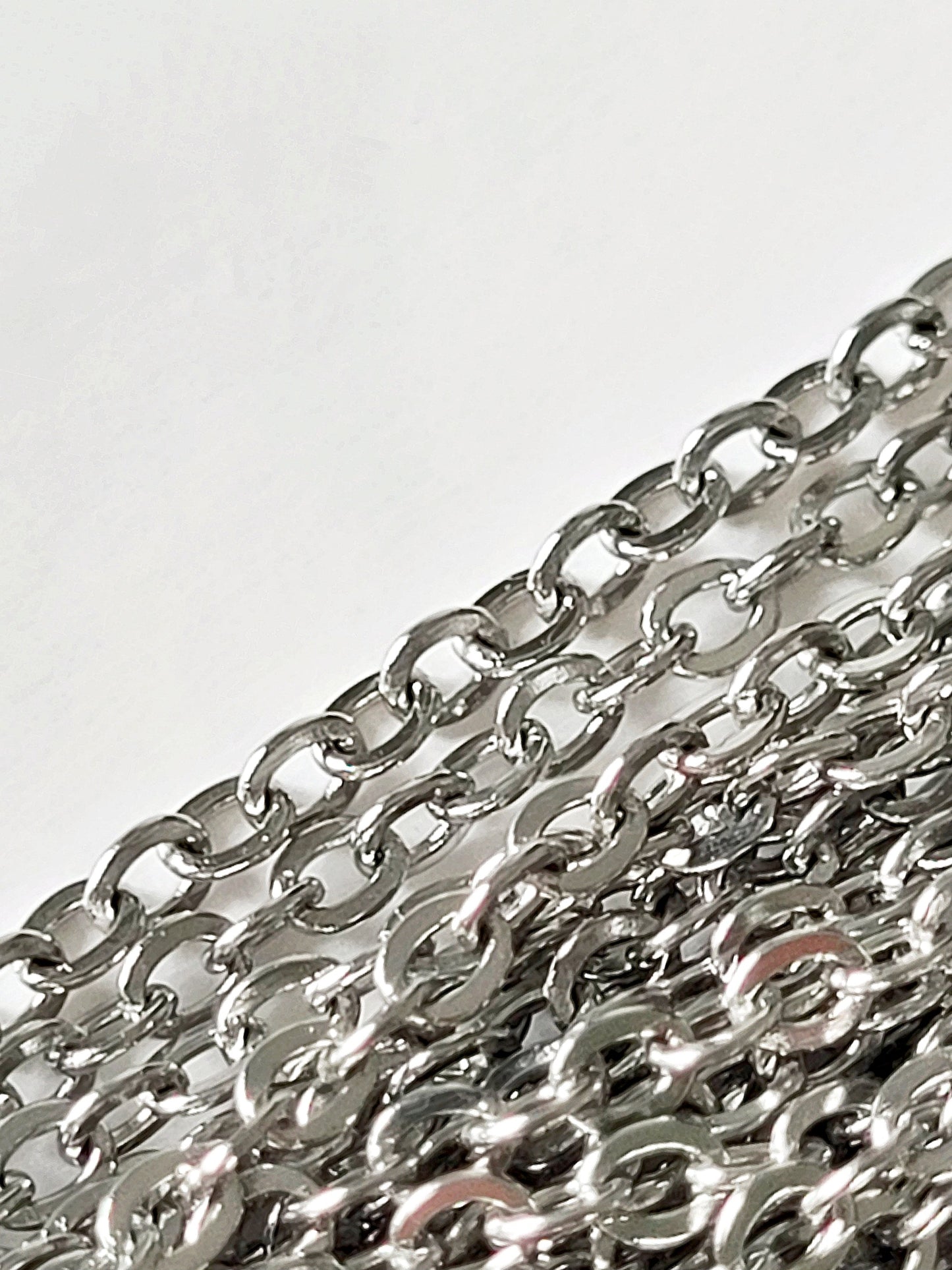 Kirurginteräs ketju koruntekoon